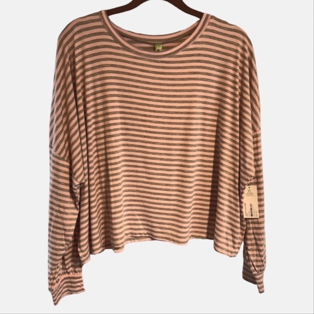NWT Honeydew intimates top